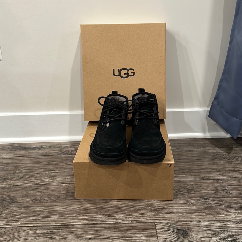 UGG Neumel Moc, black mens size 9